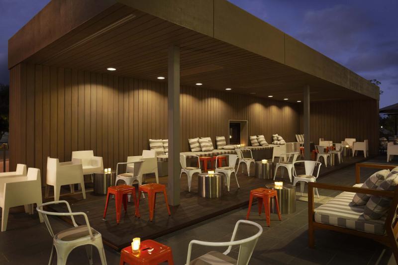 Burbury Hotel Canberra Restaurace fotografie